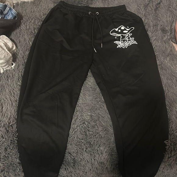 Sweat pants - Picture 1 of 1
